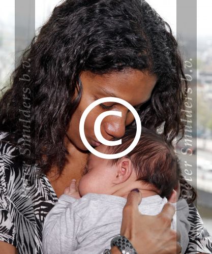 Amsterdam 30 mei 2013
Mom\'s moment in het Hilton Tree hotel. Georgina Kwayke met baby
Peter Smulders bv