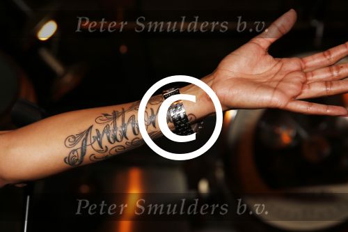 Den Bosch 21 juni 2013
Glennis Grace tijdens optreden met nieuwe tatoo voor haar zoon Anthony.
Peter Smulders bv