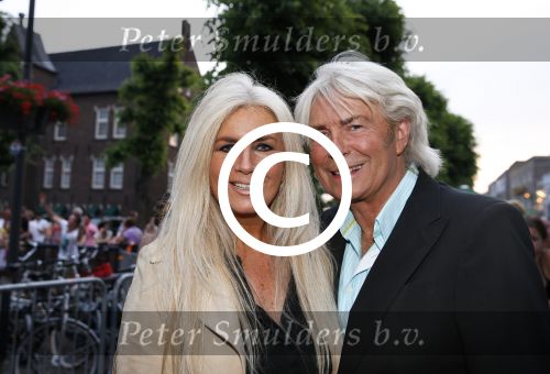 Uden 18 juni 2013
Tros Muziek feest op de markt in Uden. Grant & Forsyth
Peter Smulders bv