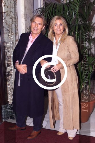 Amsterdam 17 september 2001

Modeshow Sheila de Vries in het tropenmuseum.
Grant & Forsyth

Peter Smulders bv