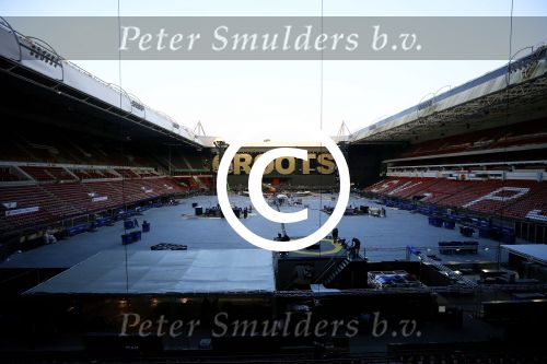 EINDHOVEN - Het concert van Guus Meeuwis in het PSV Stadion vanuit de Skybox van RenÃ© van de Kerkhof. FOTO LEVIN DEN BOER - PERSFOTO.NU