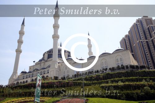 Istanbul 20 en 22 mei 2013
Diverse gebouwen en populaire winkels in Istanbul.
Peter Smulders bv