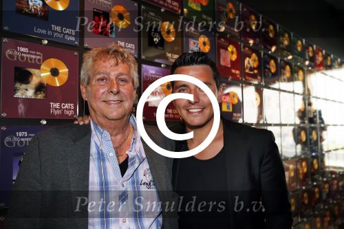 Volendam 12 juni 2013
Opening van het volendam museum door Jan Smit en Arnold Muhren. Jan met Jaap Buijs
Peter Smulders bv