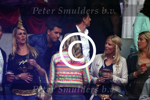 Arena 25 mei 2013
Toppers in concert in de arena met Jeroen v d Boom Rene Froger en Gerard Joling. Jan Smit met zijn zwangere vrouw Lisa
Peter Smulders bv