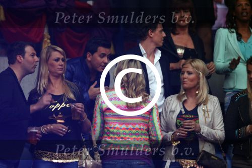 Arena 25 mei 2013
Toppers in concert in de arena met Jeroen v d Boom Rene Froger en Gerard Joling. Jan Smit met zijn zwangere vrouw Lisa
Peter Smulders bv