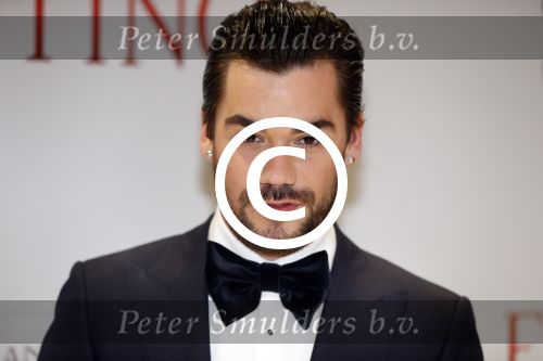 Amsterdam 18 maart 2013
Premiere Valentino in Tuschinski met in de hoofdrollen Najib Amhali Elise Schaap Johnny de Mol en Yolanthe Sneijder Cabau. Jannice
Peter Smulders bv