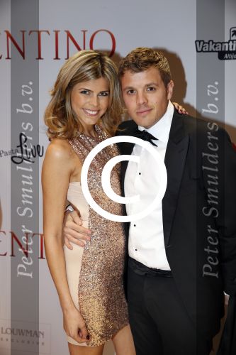 Amsterdam 18 maart 2013
Premiere Valentino in Tuschinski met in de hoofdrollen Najib Amhali Elise Schaap Johnny de Mol en Yolanthe Sneijder Cabau. Jaap Reesema en Kim Kotter
Peter Smulders bv