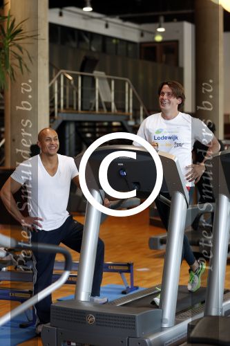 Amsterdam 6 juni 2013
Lodewijk Hoekstra aan het sporten met personal trainer Oswin Beingsick.
Peter Smulders bv