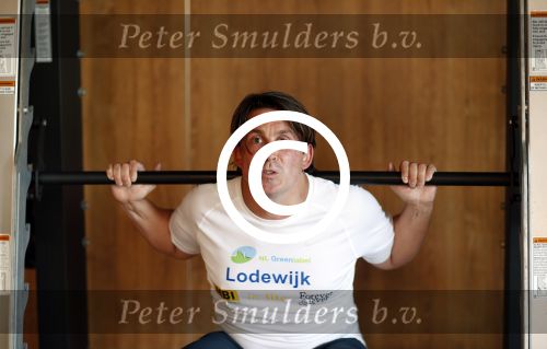Amsterdam 6 juni 2013
Lodewijk Hoekstra aan het sporten met personal trainer Oswin Beingsick.
Peter Smulders bv