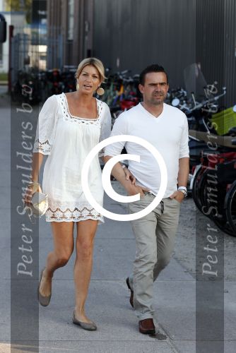 Amsterdam 7 juni 2013
Frank de Boer heeft feestje georganiseerd voor dochter en vrouw in the harbour club. Marc en Chantal Overmars
Peter Smulders bv