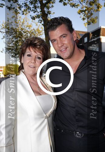 Purmerend 4 juni 2013
Tros Muziekfeest en sterren.nl awards op de markt in Purmerend. Marianne Weber en Willem Bart
Peter Smulders bv