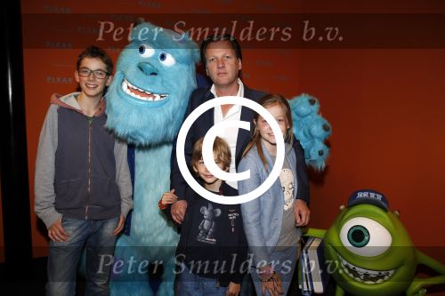 Amsterdam 29 mei 2013
25 jaar Pixar in EXPO Amsterdam. Michiel Mol met kinderen Myrthe Paul en Pieter
Peter Smulders bv