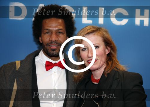 Amsterdam 8 april 2013
Premiere daglicht in Tuschinski. Mike Libanon met vrouw en Monique v d Ven
Peter Smulders bv