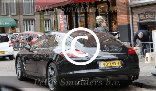 Amsterdam 19 april 2013
Nikkie Plessen op de cornelis schuytstraat.
Peter Smulders bv