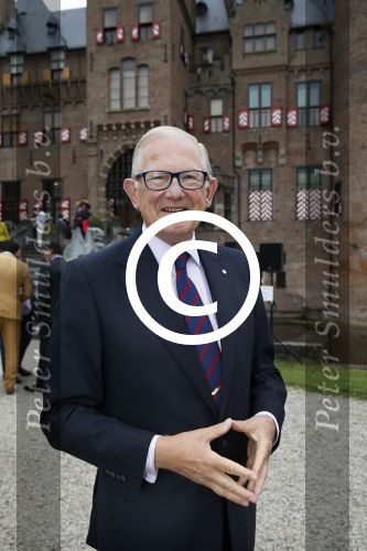 Haarzuilens 12 juni 2013
Haringparty op kasteel de Haar in Haarzuilens. Pieter v Vollenhoven
Peter Smulders bv
