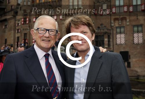 Haarzuilens 12 juni 2013
Haringparty op kasteel de Haar in Haarzuilens. Pieter v Vollenhoven met prins Pieter Christiaan
Peter Smulders bv