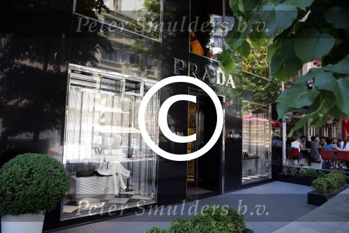 Istanbul 20 en 22 mei 2013
Diverse gebouwen en populaire winkels in Istanbul. Prada
Peter Smulders bv