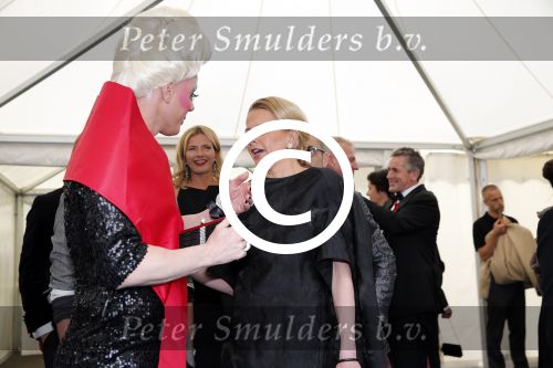 Amsterdam 1 juni 2013
Dam diner tbv het aidsfonds in de Heineken music Hall HMH. Prinses Mabel met Viktor&Rolf
Peter Smulders bv