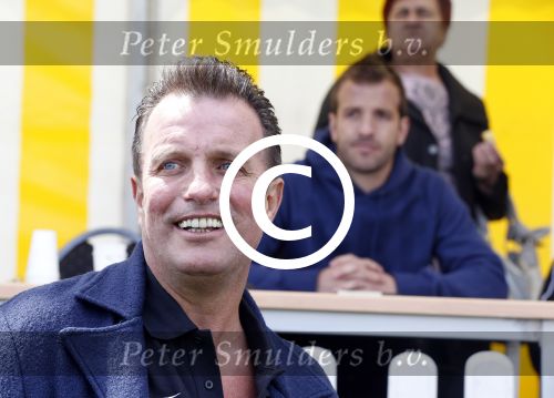 Beverwijk 25 mei 2013
Voetbaltournooi van Rafael v d Vaart . Zijn vriendin Sabia Boulahrouz en zoon Damian zijn ook aanwezig. Vader ramon v d Vaart
Peter Smulders bv
