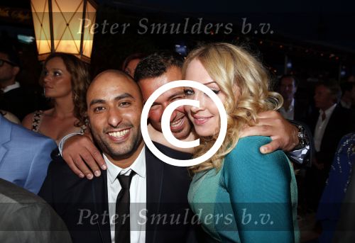 Istanbul 21 mei 2013
Presentatie nieuw sieradenlijn Yolanthe Cabau van Yolanthe Sneijder Cabau in het meest populaire restaurant / club Reina van Istanbul. Wesley Sneijder was trots als een pauw. Reduan Diba met vriendin
Peter Smulders bv