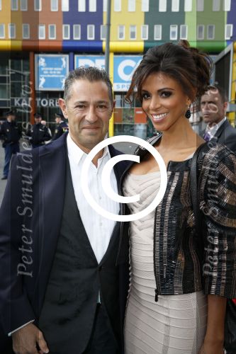 Amsterdam 1 juni 2013
Dam diner tbv het aidsfonds in de Heineken music Hall HMH. Roland Kahn met vriendin
Peter Smulders bv