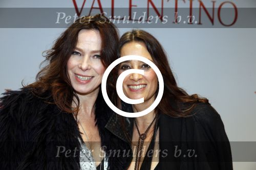 Amsterdam 18 maart 2013
Premiere Valentino in Tuschinski met in de hoofdrollen Najib Amhali Elise Schaap Johnny de Mol en Yolanthe Sneijder Cabau. Suzanne Klemann met vrouw
Peter Smulders bv