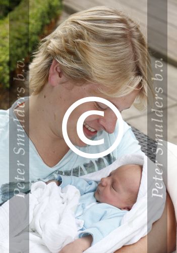 Losser 12 juni 2013
Thomas Berge en Myrthe Mylius met hun pas geboren zoontje Jack.
Peter Smulders bv