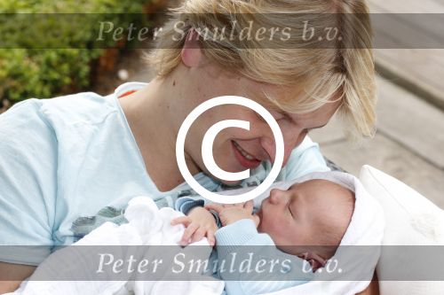 Losser 12 juni 2013
Thomas Berge en Myrthe Mylius met hun pas geboren zoontje Jack.
Peter Smulders bv