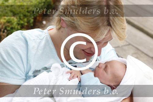 Losser 12 juni 2013
Thomas Berge en Myrthe Mylius met hun pas geboren zoontje Jack.
Peter Smulders bv