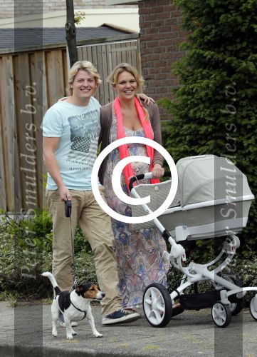 Losser 12 juni 2013
Thomas Berge en Myrthe Mylius met hun pas geboren zoontje Jack.
Peter Smulders bv