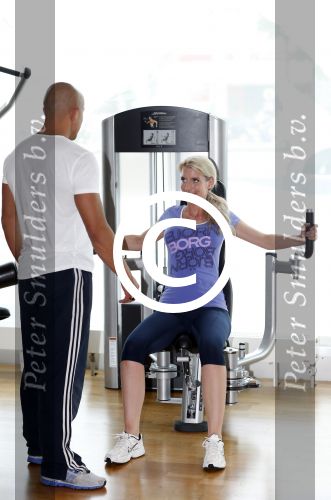 Amsterdam 6 juni 2013
Wendy Kristy Hoogerbrugge trainen met Personal trainer Oswin.
Peter Smulders bv