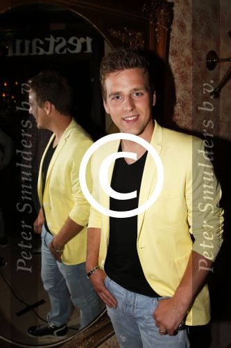Purmerend 4 juni 2013
Tros Muziekfeest en sterren.nl awards op de markt in Purmerend. Wesley klein
Peter Smulders bv