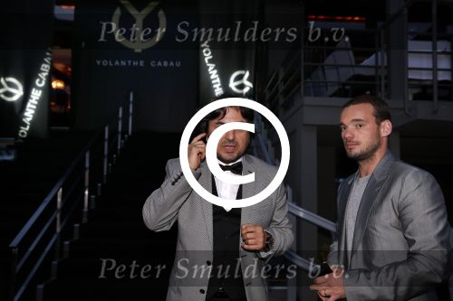 Istanbul 21 mei 2013
Presentatie nieuw sieradenlijn Yolanthe Cabau van Yolanthe Sneijder Cabau in het meest populaire restaurant / club Reina van Istanbul. Wesley Sneijder was trots als een pauw.
Peter Smulders bv