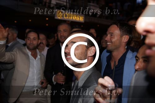 Istanbul 21 mei 2013
Presentatie nieuw sieradenlijn Yolanthe Cabau van Yolanthe Sneijder Cabau in het meest populaire restaurant / club Reina van Istanbul. Wesley Sneijder was trots als een pauw.
Peter Smulders bv
