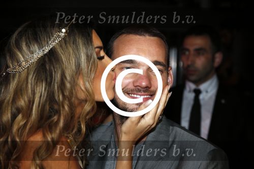 Istanbul 21 mei 2013
Presentatie nieuw sieradenlijn Yolanthe Cabau van Yolanthe Sneijder Cabau in het meest populaire restaurant / club Reina van Istanbul. Wesley Sneijder was trots als een pauw.
Peter Smulders bv