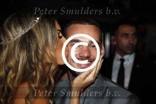 Istanbul 21 mei 2013
Presentatie nieuw sieradenlijn Yolanthe Cabau van Yolanthe Sneijder Cabau in het meest populaire restaurant / club Reina van Istanbul. Wesley Sneijder was trots als een pauw.
Peter Smulders bv