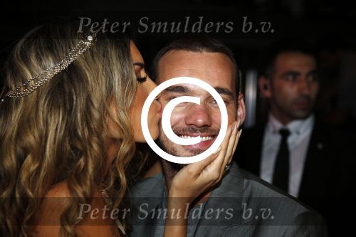 Istanbul 21 mei 2013
Presentatie nieuw sieradenlijn Yolanthe Cabau van Yolanthe Sneijder Cabau in het meest populaire restaurant / club Reina van Istanbul. Wesley Sneijder was trots als een pauw.
Peter Smulders bv