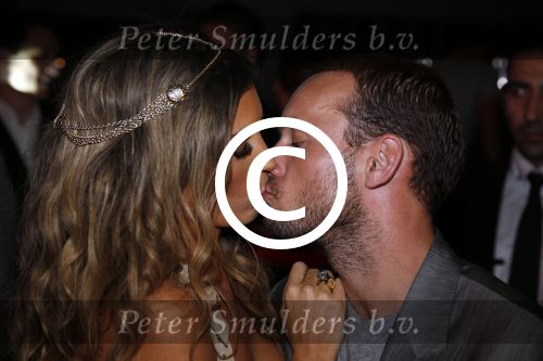 Istanbul 21 mei 2013
Presentatie nieuw sieradenlijn Yolanthe Cabau van Yolanthe Sneijder Cabau in het meest populaire restaurant / club Reina van Istanbul. Wesley Sneijder was trots als een pauw.
Peter Smulders bv