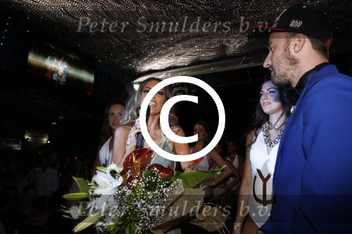 Istanbul 21 mei 2013
Presentatie nieuw sieradenlijn Yolanthe Cabau van Yolanthe Sneijder Cabau in het meest populaire restaurant / club Reina van Istanbul. Wesley Sneijder was trots als een pauw.
Peter Smulders bv