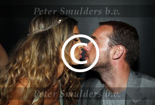 Istanbul 21 mei 2013
Presentatie nieuw sieradenlijn Yolanthe Cabau van Yolanthe Sneijder Cabau in het meest populaire restaurant / club Reina van Istanbul. Wesley Sneijder was trots als een pauw.
Peter Smulders bv