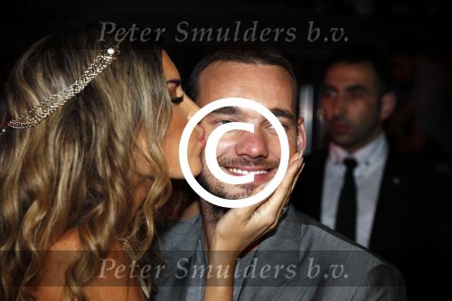 Istanbul 21 mei 2013
Presentatie nieuw sieradenlijn Yolanthe Cabau van Yolanthe Sneijder Cabau in het meest populaire restaurant / club Reina van Istanbul. Wesley Sneijder was trots als een pauw.
Peter Smulders bv