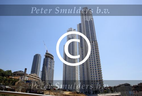 Istanbul 20 en 22 mei 2013
Diverse gebouwen en populaire winkels in Istanbul.
Peter Smulders bv