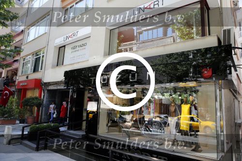Istanbul 20 en 22 mei 2013
Diverse gebouwen en populaire winkels in Istanbul.
Peter Smulders bv