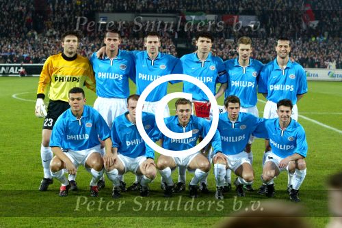 Rotterdam 21 maart 2002

Feyenoord-PSV 1-1 kwartfinale uefa cup
Pierre v Hooijdonk en Ernest Faber
 

Peter Smulders bv
