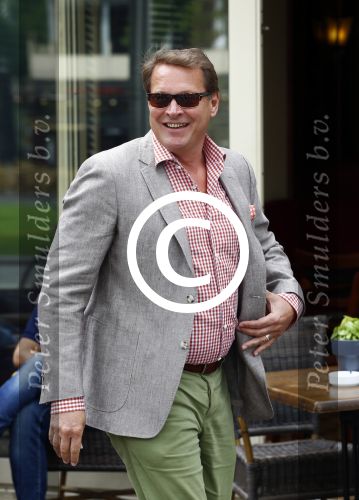 Amsterdam 3 juni 2014
Presentatie cast Dorus met oa Henk Poort
Johnny Kraaijkamp
Diederick Ensink
Barbera van der Kaay
Lois van de Ven
Marco Braam
Albert Verlindeï¿½