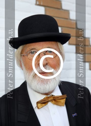 Apeldoorn 3 juni 2014
Tros muziek feesten op het plein in Apeldoorn.
Pierre Kartner  / vader Abraham