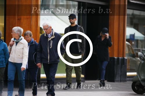 Amsterdam 27 mei 2015  
Afrojack met (een) vriendin in zijn Lambirghini Aventador op de pc hooftstraat en daarna op andere plekken in zuid. Ze zijn gaan shoppen in Louis Vuitton