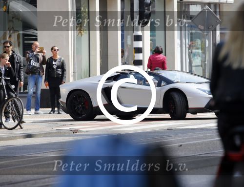 Amsterdam 27 mei 2015  
Afrojack met (een) vriendin in zijn Lambirghini Aventador op de pc hooftstraat en daarna op andere plekken in zuid. Ze zijn gaan shoppen in Louis Vuitton