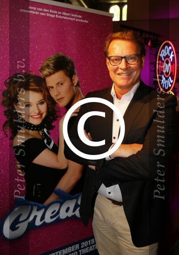 Amsterdam 8 mei 2015  
Albert Verlinde presenteert de cast van Grease met oaTim Douwsma , Vajen van den Bosch Rene v Kooten Tommie Christiaan en Mylene d\'Anjou.
De presentatie is bij de westergasfabriek.