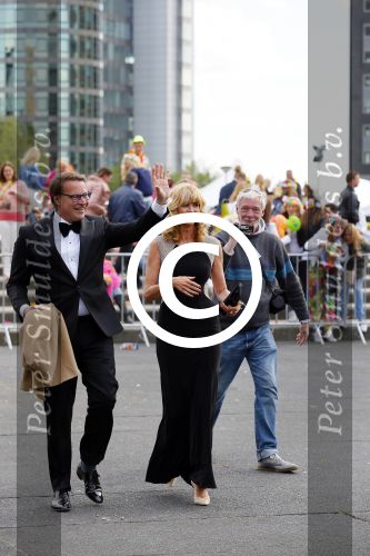 Amsterdam 30 mei 2015
Het 23e damdiner vindt weer plaats bij de HMH Heineken Music Hall.
Albert Verlin de en Daphne Deckers